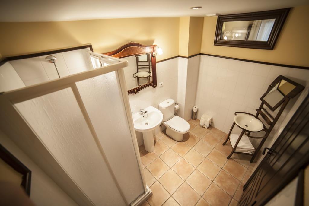 Apartamentos Cine Capicol Albarracín Exteriör bild