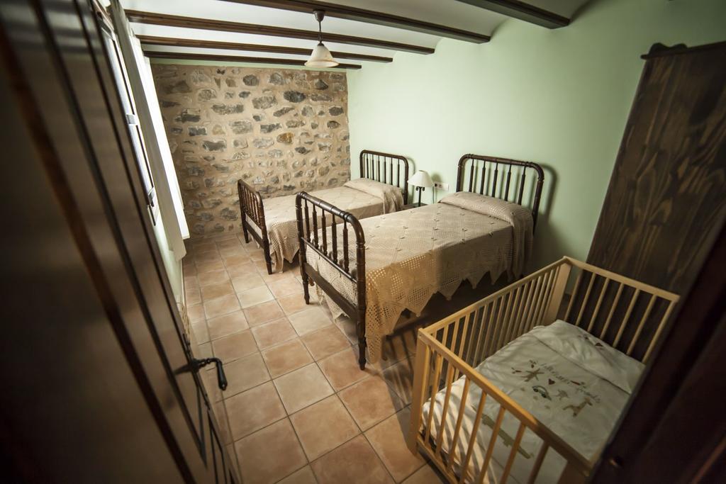 Apartamentos Cine Capicol Albarracín Exteriör bild