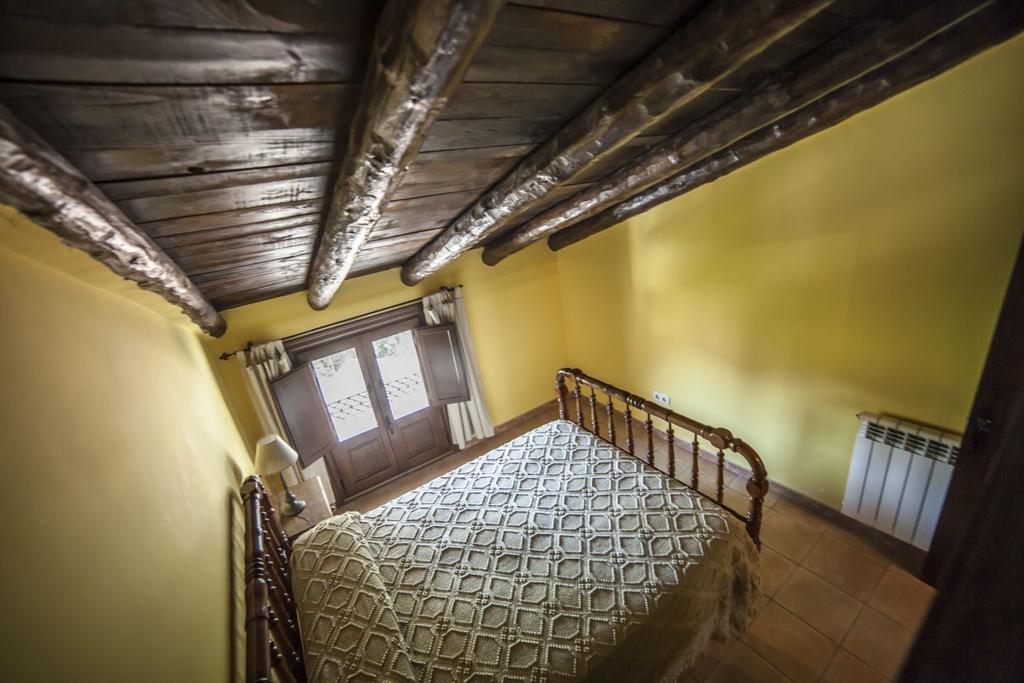 Apartamentos Cine Capicol Albarracín Exteriör bild